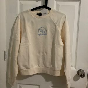 Forever 21 Beverly Hills cream colored crewneck